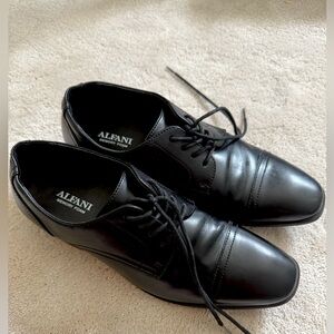 Alfani Men's Classic Black Oxfords, size 8, black